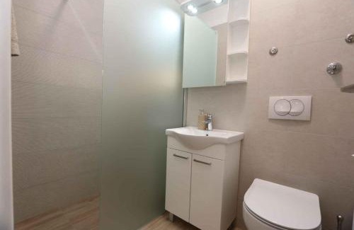 Silo Apartment | Guest Rated Apartment Silo 22 with Family & Pet Amenities