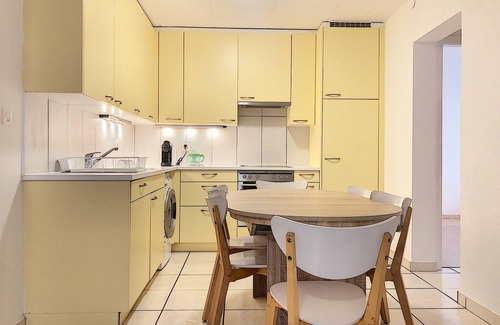 Sion Apartment | Pet-Friendly Getaway at Apartment Del Sol - Rated 8/10