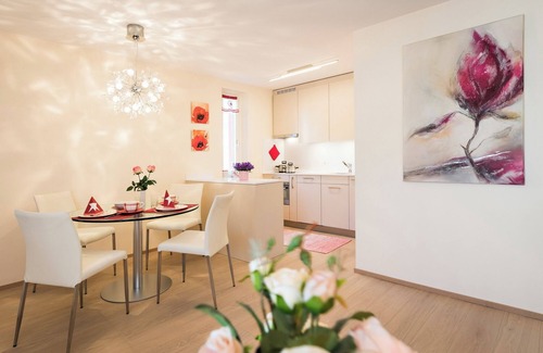 St. Moritz Apartment | Apartment Skyline 109