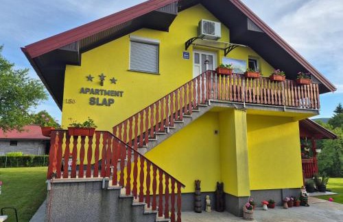 Catrnja Apartment | Pet-Friendly Apartment Slap with Breakfast & Easy Access