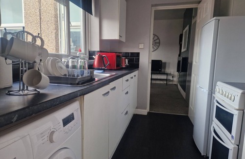 Ashington Apartment | Welcoming 2-Bed Apartment in Ashington with Kitchen