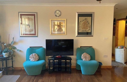 High Wycombe House | Cozy 2-Bed Apartment with Private Garden in High Wycombe