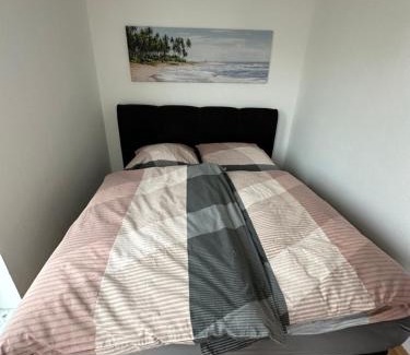 Suedwest Apartment | Discover Apartment „Slow Horses“: Pet-Friendly Getaway