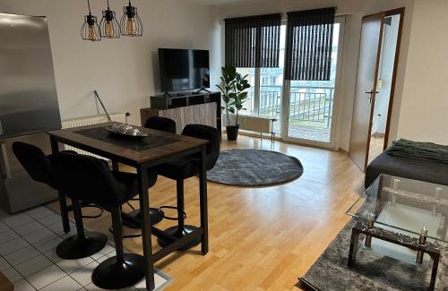 Suedwest Apartment | Discover Apartment „Slow Horses“: Pet-Friendly Getaway