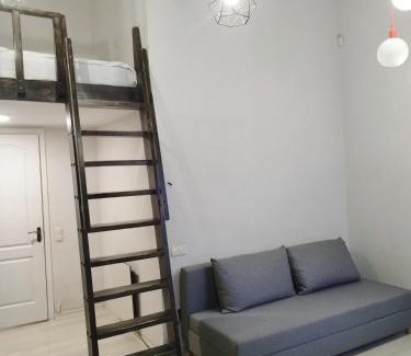 Sukhinovka Apartment | Discover Apartment Smart: Highly Rated with Hot Tub Access