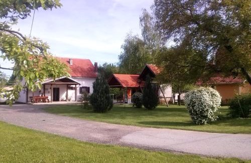 Catrnja Apartment | Discover Apartment Smoljanac: Guest Rated 10/10, Family Friendly
