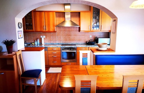 Vidrga Apartment | Welcoming Apartment Sončni Mokec: Family-Friendly Retreat