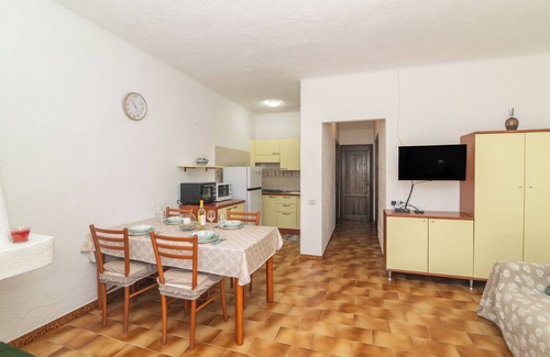 Ruoni Apartment | Apartment 'Sofi' with Private Terrace, Private Garden and Wi-Fi