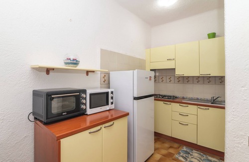Ruoni Apartment | Apartment 'Sofi' with Private Terrace, Private Garden and Wi-Fi
