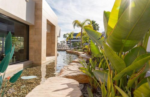 Orihuela Costa Apartment | Oceanfront Apartment Soleado: Rated 10/10 for Families