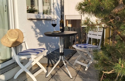 Freudental Apartment | Inviting Apartment Sonnenhaus with Ocean View & Spa