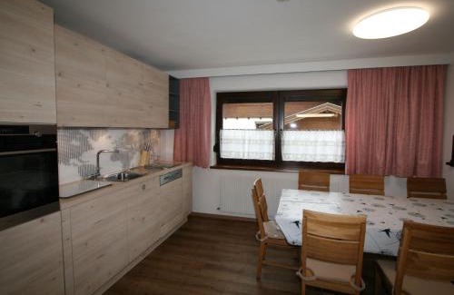 Navis Apartment | Cozy Apartment Spörr by Interhome with Fireplace & Family Fun