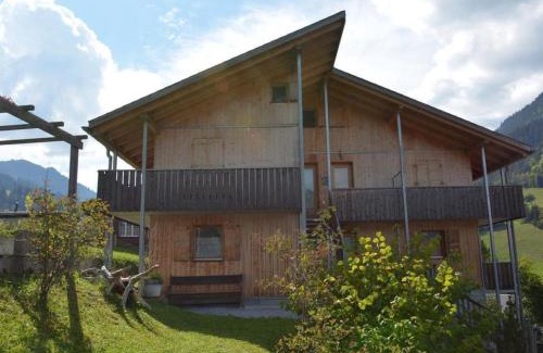 Zweisimmen Apartment | Guest Rated 10/10: Apartment Spillgerten-Blick Awaits You