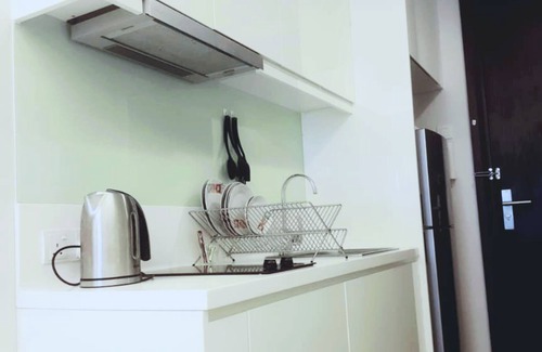 Sri Hartamas Apartment | Cozy Studio Apartment with Kitchen, WiFi & Balcony Retreat