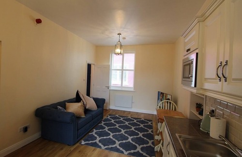 Kinsale Apartment | Exceptional Apartment with Private Bathroom & Kitchen Amenities