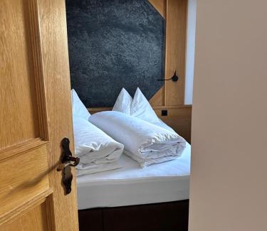 Ravaisch Apartment | Discover Apartment Steinbock: Pet & Child Friendly Retreat