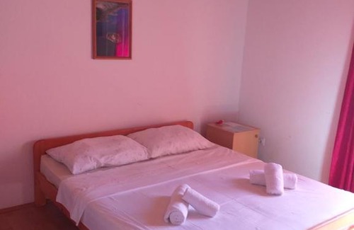 Murter Apartment | Ocean View Family Retreat at Apartment Stella, Rated 9/10