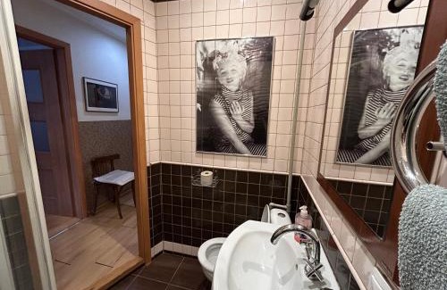 Rivne Apartment | Budget-Friendly Apartment on Stepana Bandery Street