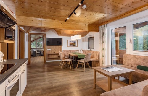 Filzmoos Apartment | Cozy Apartment "Sterngucker" with Pool & Spa Amenities