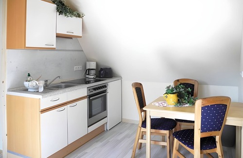 Neukirchen/Erzgeb Apartment | Apartment 'Strohboden' with Shared Terrace, Shared Garden and Wi-Fi