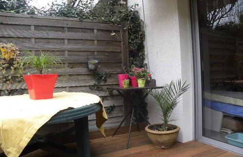 Pyla-sur-Mer Apartment | Inviting Oceanfront Studio Cabin for 4 in Pyla Sur Mer