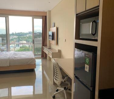 Lubuk Baja Apartment | Stylish Studio Apartment at Nagoya Thamrin City, Rated 9/10