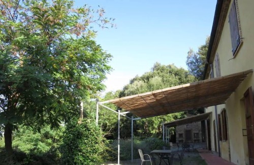 Pomarance Apartment | Apartment Sughera in Canneto - 5 persons, 3 bedrooms