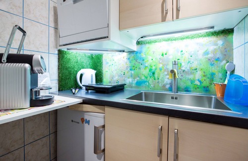 Weißgerber Apartment | Comfortable Downtown Apartment Suite by Hundertwasserhaus