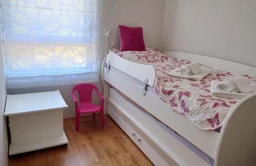 Primosten Apartment | Family-Friendly Getaway at Apartment Summerhill - Rated 9.5/10