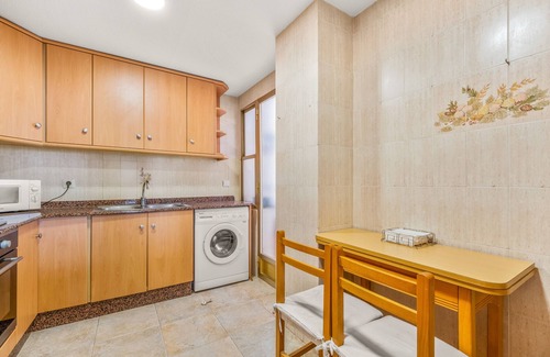 Santa Pola Apartment | Cozy Sea View Apartment 'Sunflower Europa' with Terrace