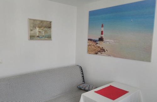 Srodmiescie Apartment | Exceptional Apartment Sunny Day in Gdynia's Heart