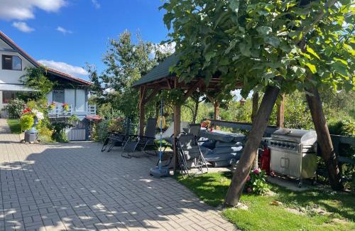 Lhota u Lysic Apartment | Elegant Getaway at Apartmán Lhota u Lysic with Ocean View