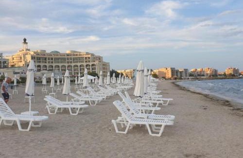 Pomorie Apartment | Experience SunSet Resort Apartments in Pomorie's Paradise
