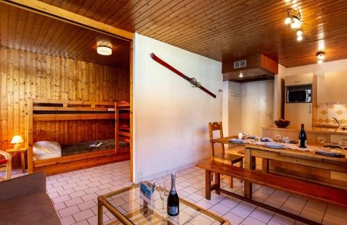 Les Almes Apartment | Family-Friendly Apartment Super Tignes-2 for Memorable Stays