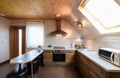 Uzhhorod Apartment | Cozy Apartment Sweethome with Free Parking & Mountain Views