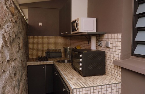 Saint-Paul Apartment | Tranquil Apartment T1 Bis Near Front St Paul de Mer
