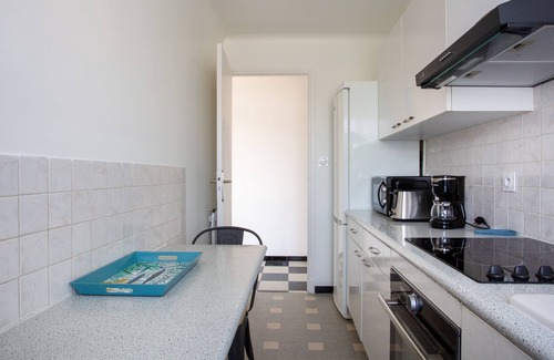 Saint-Laurent-du-Var Apartment | Sea View Apartment T2 with Kitchen and Breakfast Included