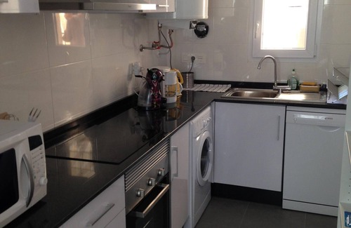 Coveta Fuma Apartment | Oceanfront Apartment T3 El Campello - 10/10 Guest Rated