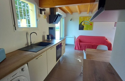 Pouillon Apartment | Idyllic Apartment T3 with Pool in Picturesque Countryside