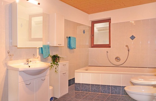 Molten Apartment | Experience Apartment Talblick: 10/10 Rating with Ocean Views