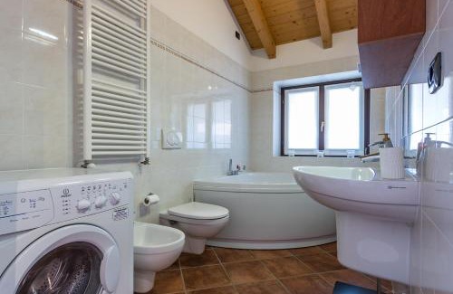 Menaggio Apartment | Family-Friendly Apartment Tamara Suite in Menaggio