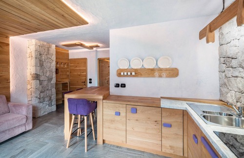 Pie Falcade Apartment | Mountain View Apartment 'Tana Del Picchio Rosso' with Spa