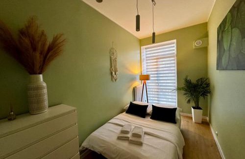 Srodmiescie Apartment | Child-Friendly Apartment Targowa L7 - Rated 9.7/10 by Guests