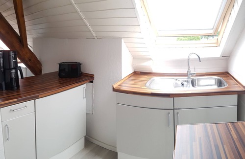 Obernhain Apartment | Outstanding Apartment Taunusblick: Pet-Friendly Retreat
