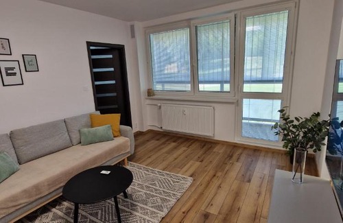 Zapad Apartment | Top-Rated Apartment Terasa in Kosice with Hot Tub & Breakfast