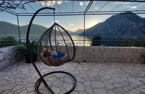 Ljuta Apartment | Pet-Friendly Apartment Terazza Di Ljuta with Top Reviews