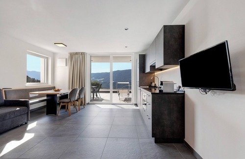 Renon Apartment | Mountain-View Apartment "Thalerhof Naturae Rupes" with Spa & Wi-Fi