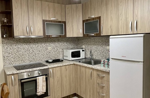 Sandanski Apartment | Relax at Apartment "The View" with Lake and Family Amenities
