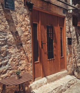 Cove Rogacic Apartment | Pet-Friendly Apartment Tia Vis with 9.7/10 Guest Rating