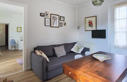 Germignaga Apartment | Family-Friendly Getaway at Apartment Giardino del Bosso